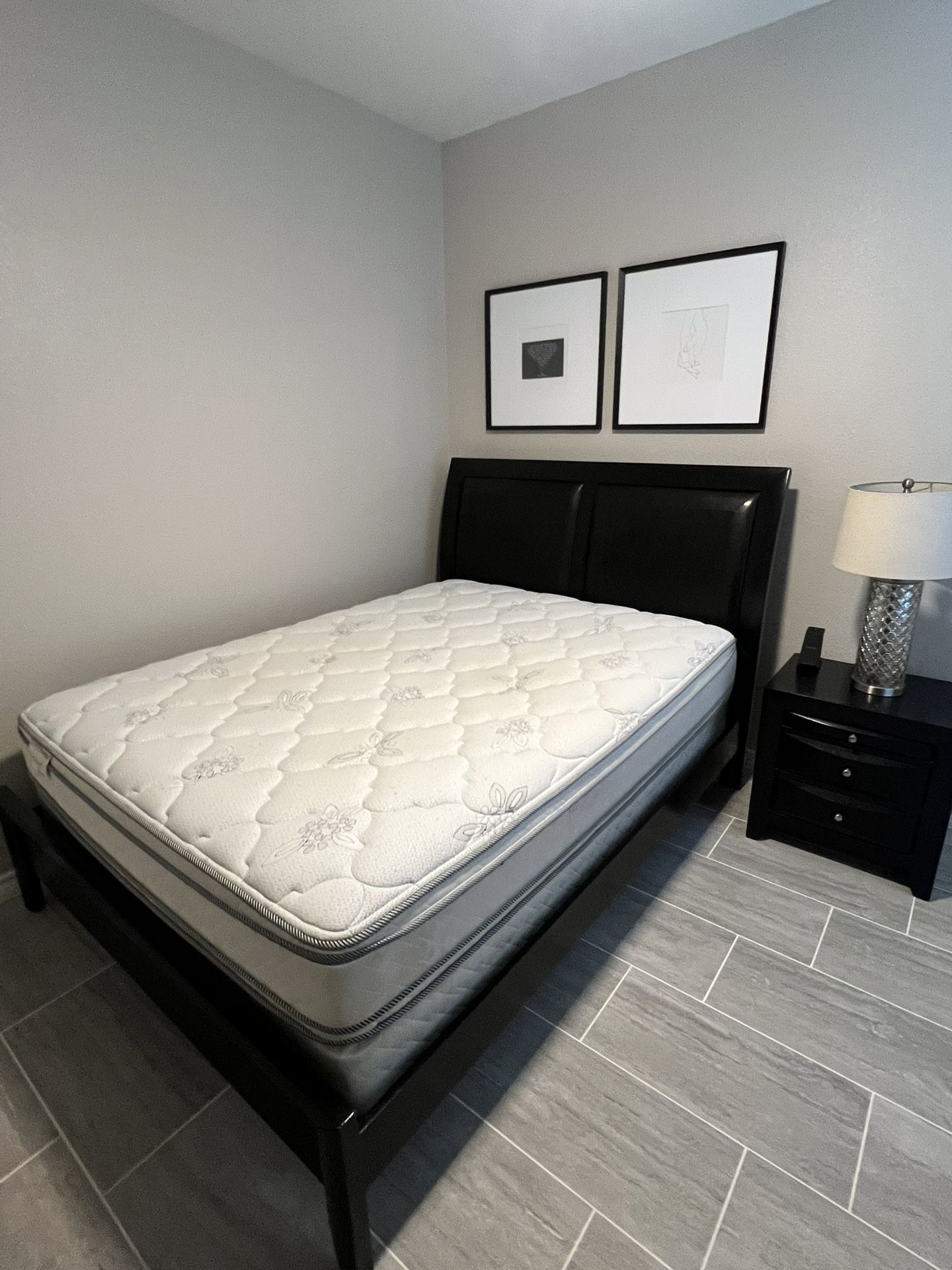 Queen Bedroom Set