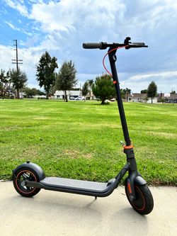 NEW Ninebot F40 KickScooter
