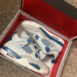 Jordan 4 Military Blue