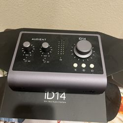 Audient iD4 MKII USB C Audio Interface with Class A Mic Preamp Mint Condition