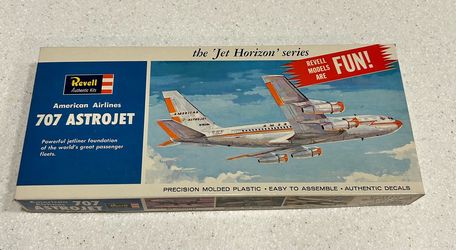 Mint in Box American Airlines 707 Astrojet by Revell from 1964 in 1/144 Scale