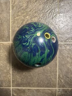 DV8 Reckless Bowling Ball