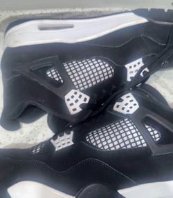 White Thunder 4