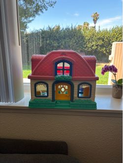 little people house