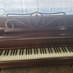 Fischer Piano
