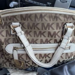 Michael Kors Hand Bag