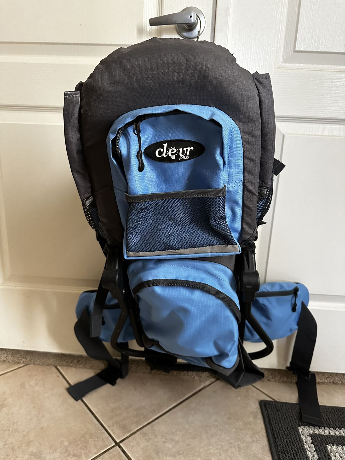 Hiking  Child Carrier with Stand