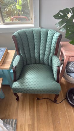 Free Chairs (3 of them)