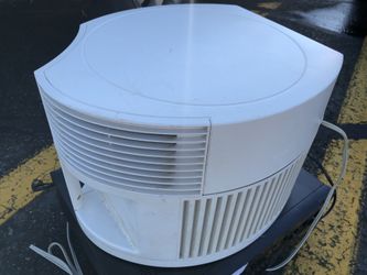 Honeywell 17000 air purifier HEPA-200 Sq Ft White