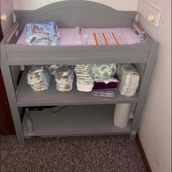 baby change table