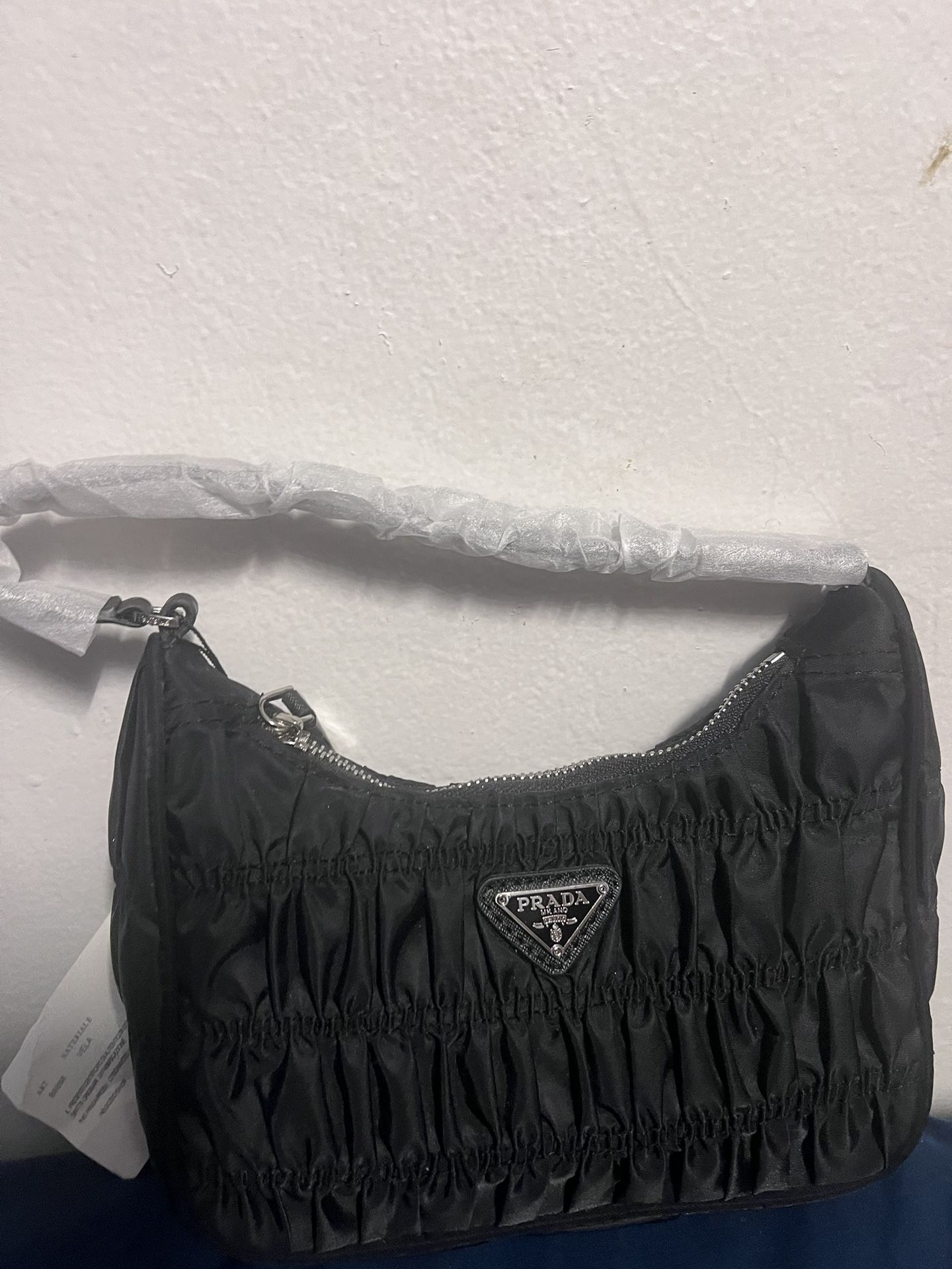 PRADA VELA NERO. ORIGINAL for Sale in Union City CA OfferUp