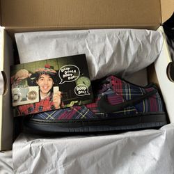 Nardwar Nike SB Dunk Low