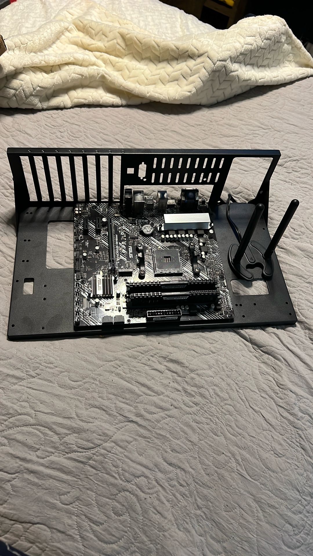 PC Parts Bundle – ASUS B450M-A + 16GB DDR4 RAM + EVGA WiFi Antennas – Will Trade
