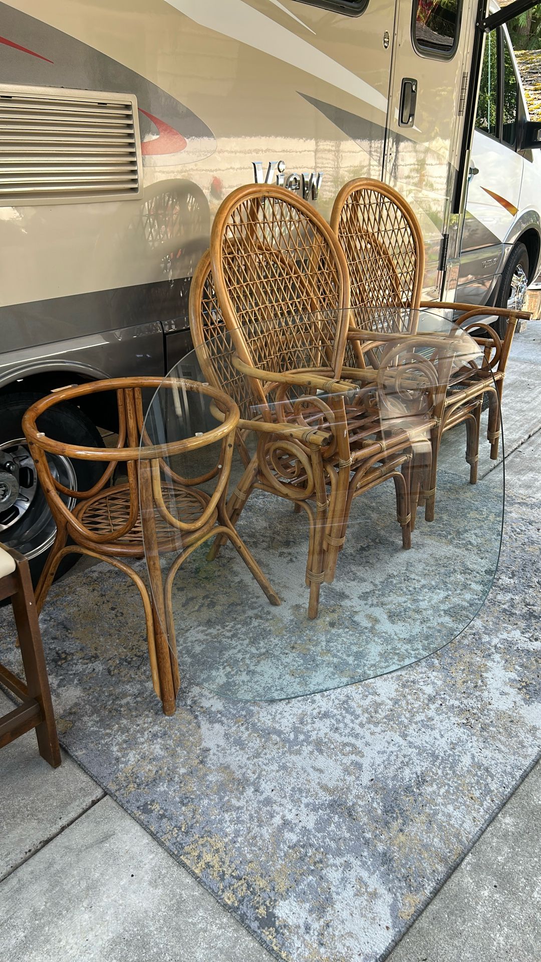 Wicker Glass top Kitchen Table And Chairs