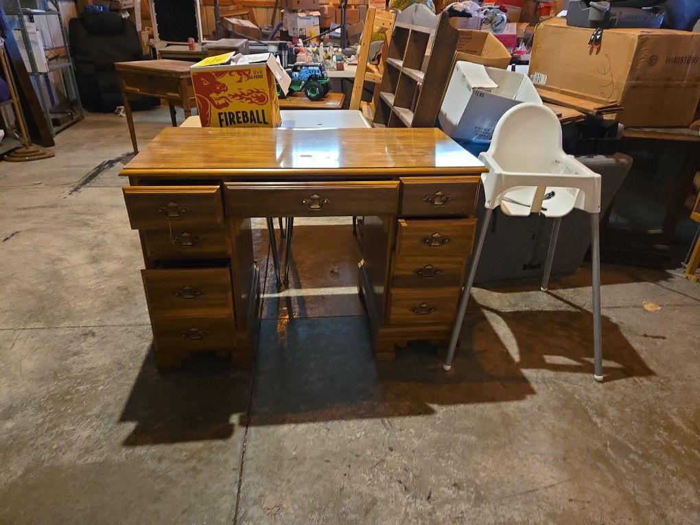 Office Desk