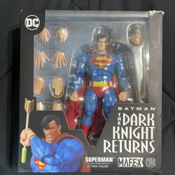 Mafex Superman DKR