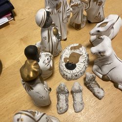 Pecebre De Porcelain. Like New