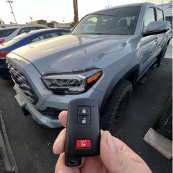 Fobs/Car Keys/Llaves De Autos