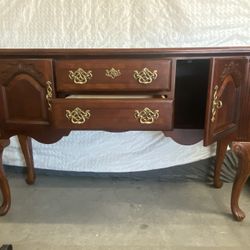 Classic Dresser 