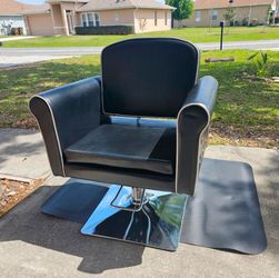 Salon chair
