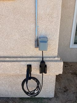 Tesla charger wall connector EV car charger outlet nema 14-50r level 2