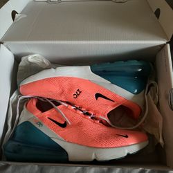 Nike Air Max 270 s