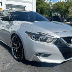 2017 Nissan Maxima 43,371 Mileage