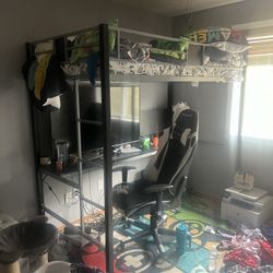 Overhead Bed With Desk -must Sell 