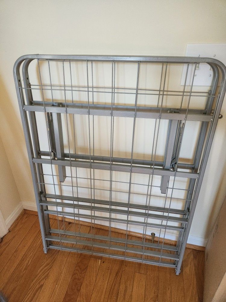 Twin Foldable Bed Frame. Like New. Firm Price