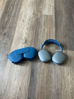 Apple AirPods Max Headphones with Case