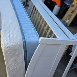 White Twin Trundle  Day Bed, Two Matress  