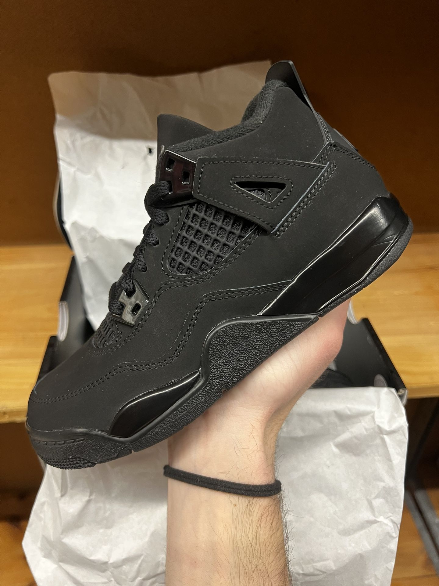 Jordan 4 “BLACK CAT” 2025 Size 2Y