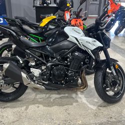 2022 KAWASAKI Z900 ABS