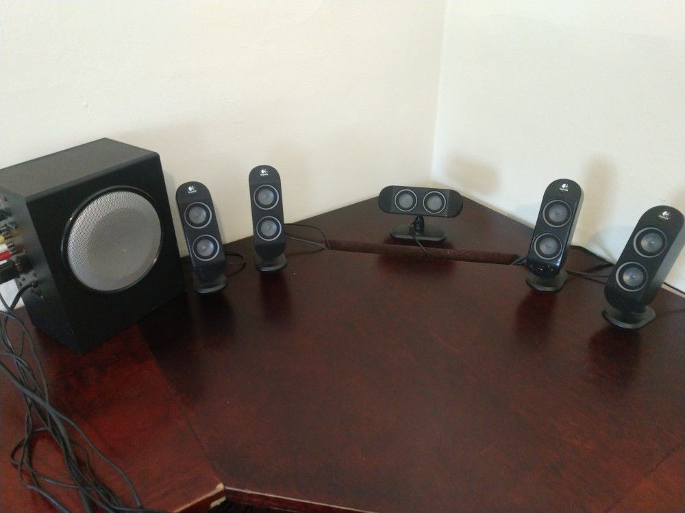Logitech x-530 computer speakers with sub