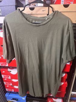 PacSun green tee, Size Large mens used scoop scallop fit