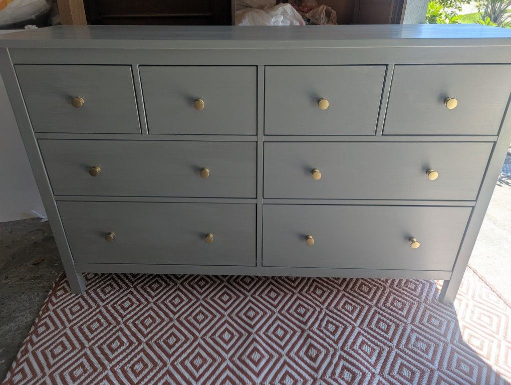 dresser for sale