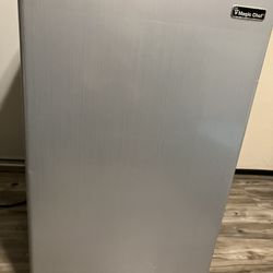 Magic Chef Mini Fridge