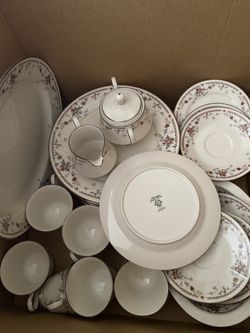 Nice China Set 