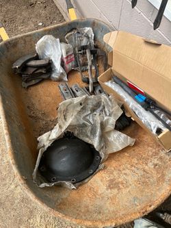 Mixed Lot of Used Auto Parts
