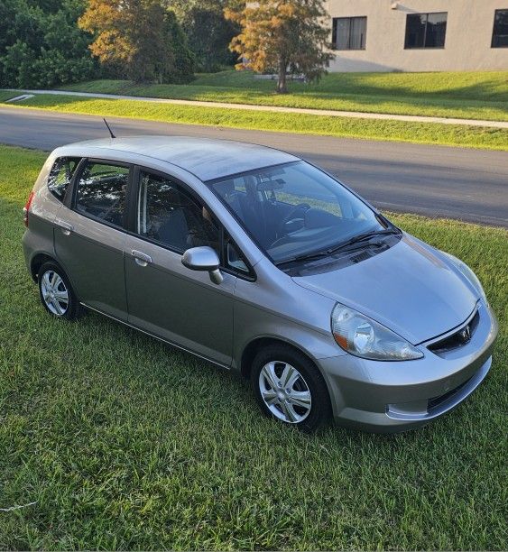 2011 Honda FIT