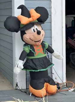 Disney Minnie Mouse Airblown Inflatable Halloween Décor