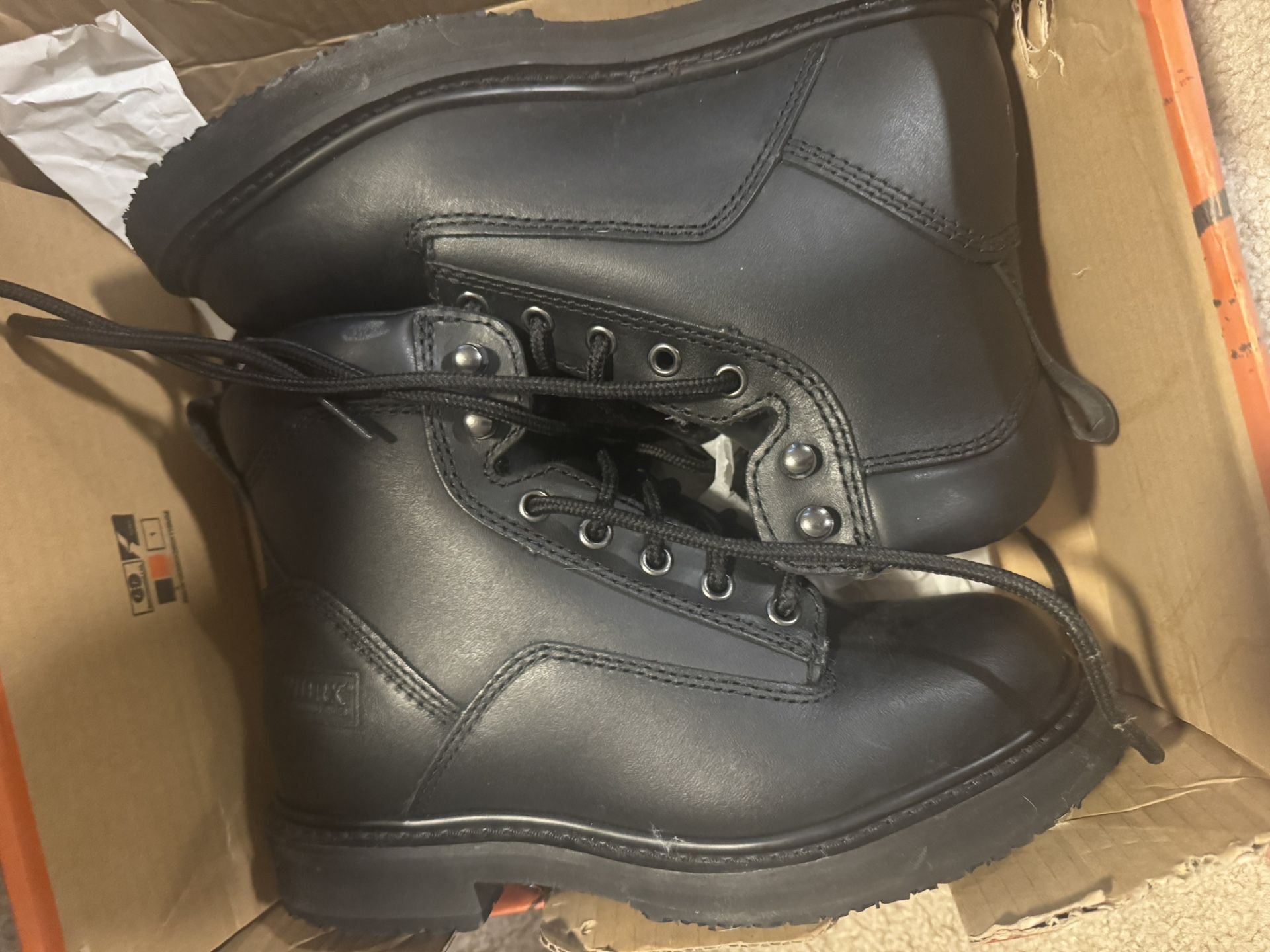 Men’s Size 6 Work Boots Brand New