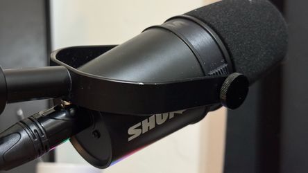 Shure MV7 - XLR Podcast Microphone