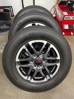 18” Toyota Tacoma TRD rims with tires takeoffs 265/65R18