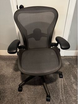 Herman Miller Aeron Chair