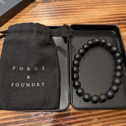 Forge & Foundry Men’s Matte Black Solid Onyx Beaded Bracelet