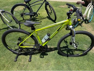 29” Mongoose Mountain Bike