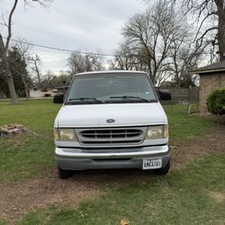 1997 Ford E-150