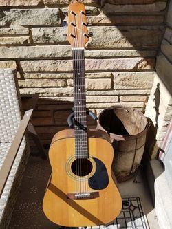 Jasmine Acoustic guitar