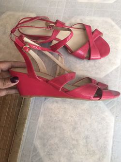 Liz Claiborne Pink Sandal size 8
